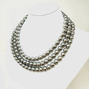 🆕😍 Grey   3 Strand Shell Pearl Collar